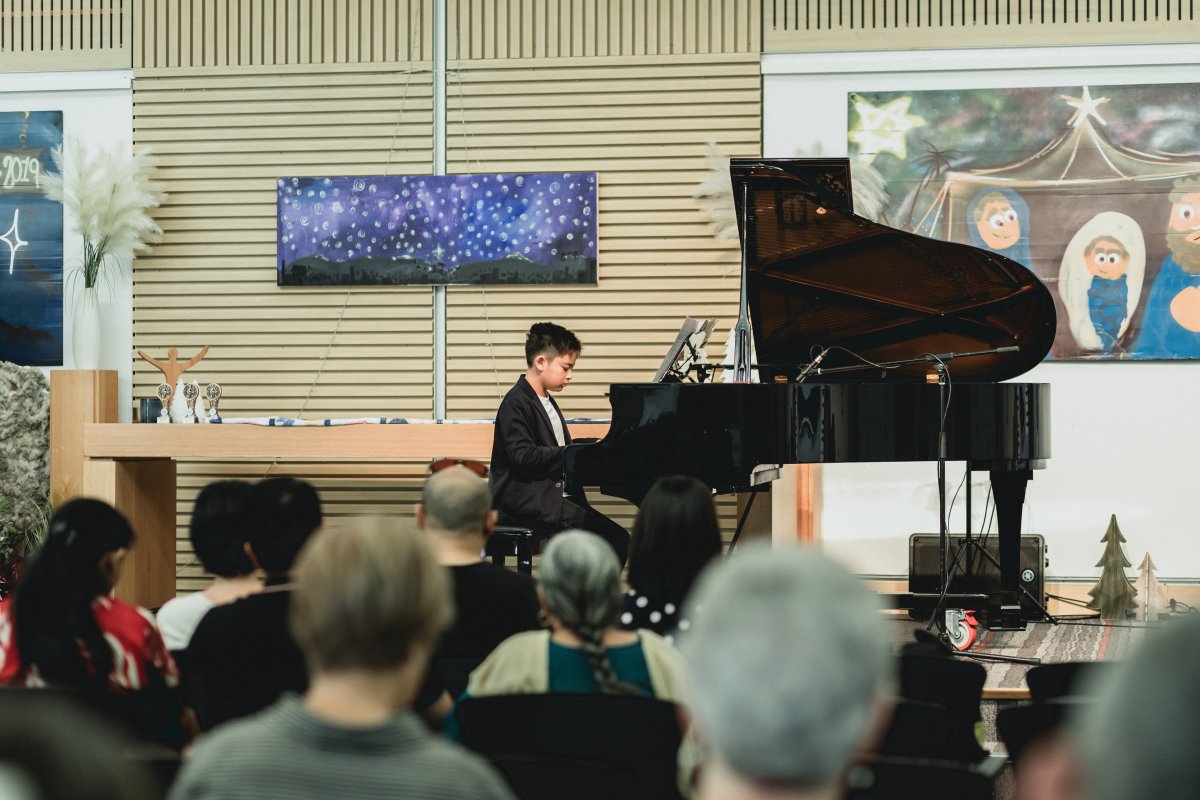 Arpeggio student at concert